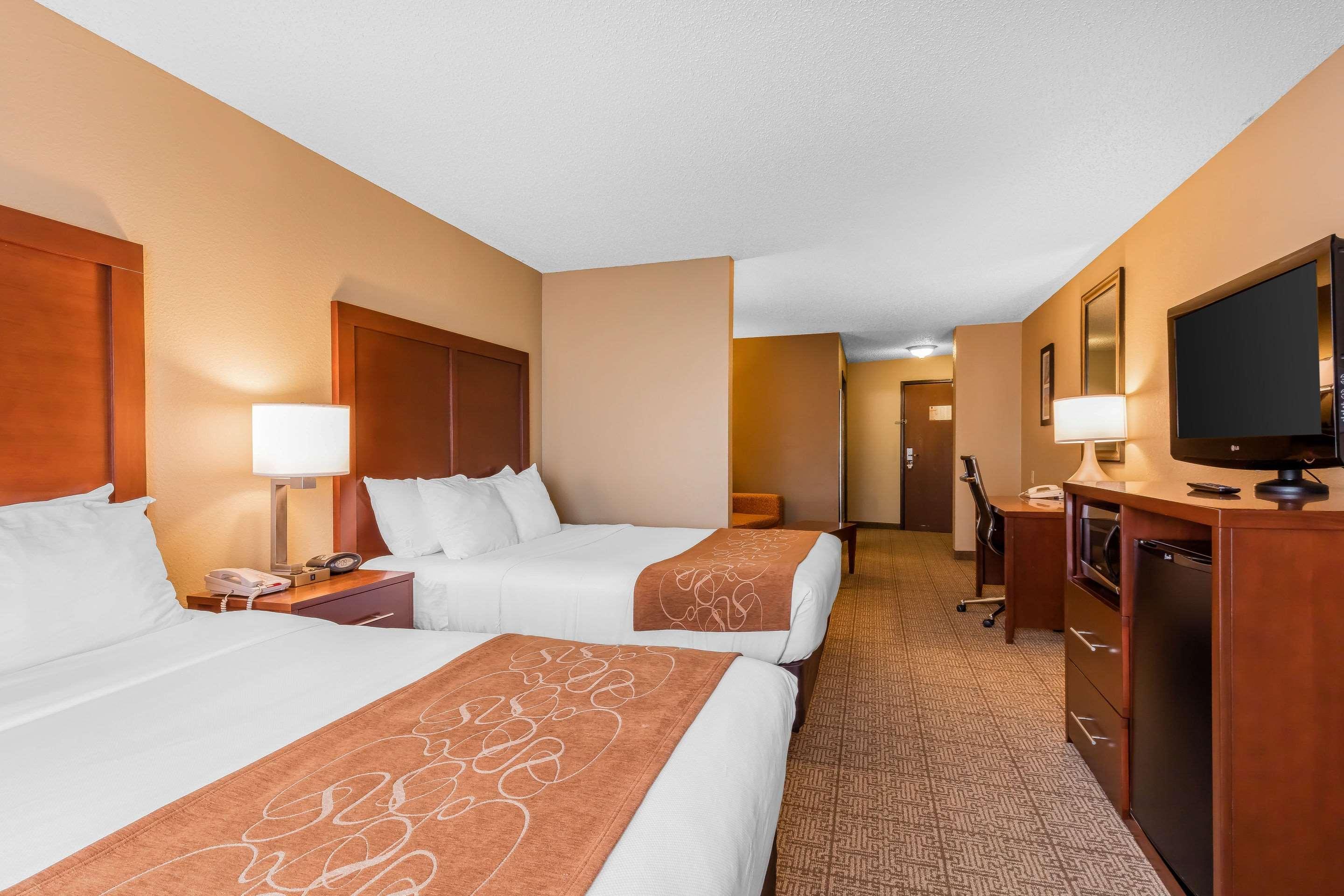 Comfort Suites Jonesboro University Area Exterior photo