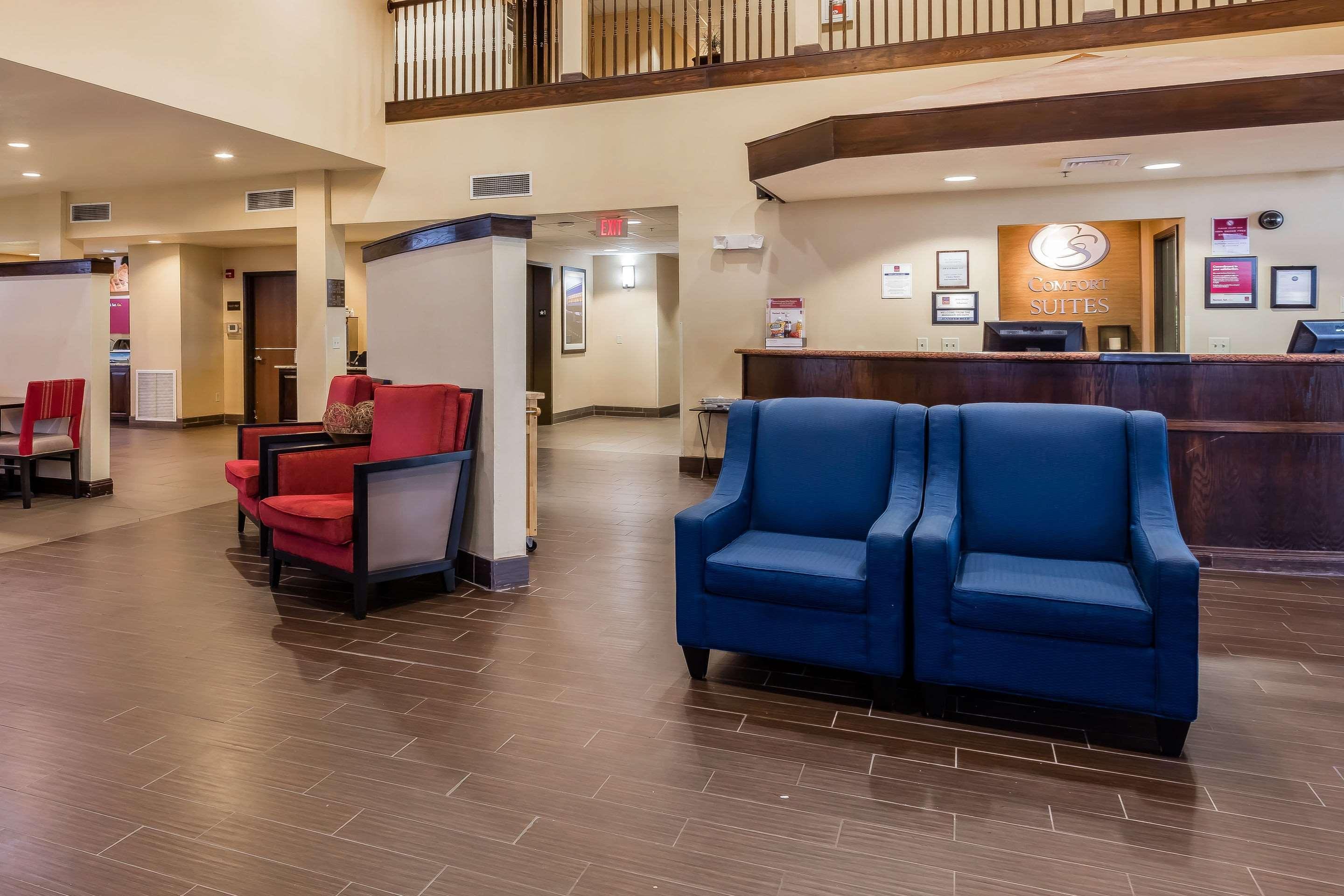 Comfort Suites Jonesboro University Area Exterior photo