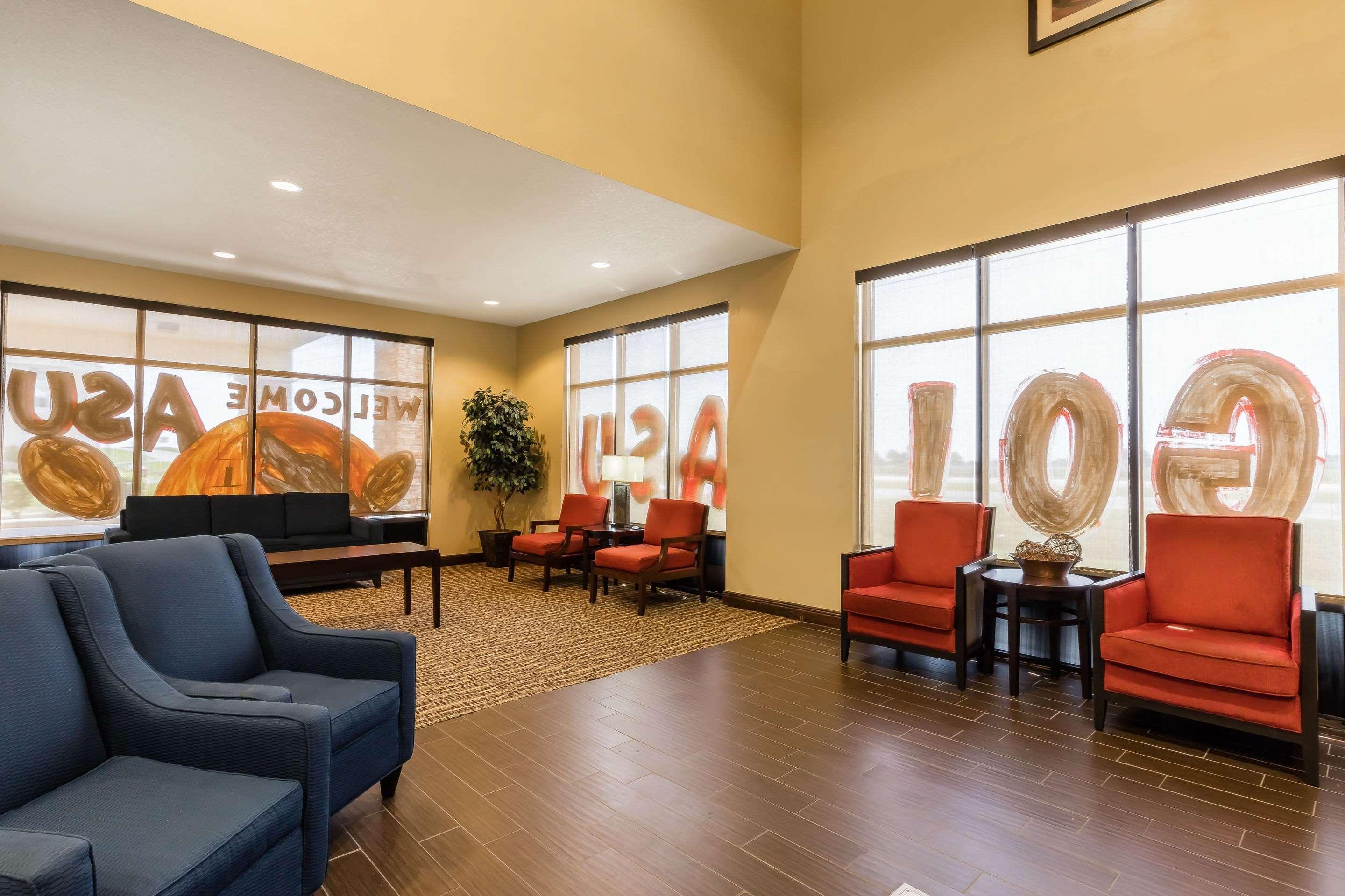 Comfort Suites Jonesboro University Area Exterior photo