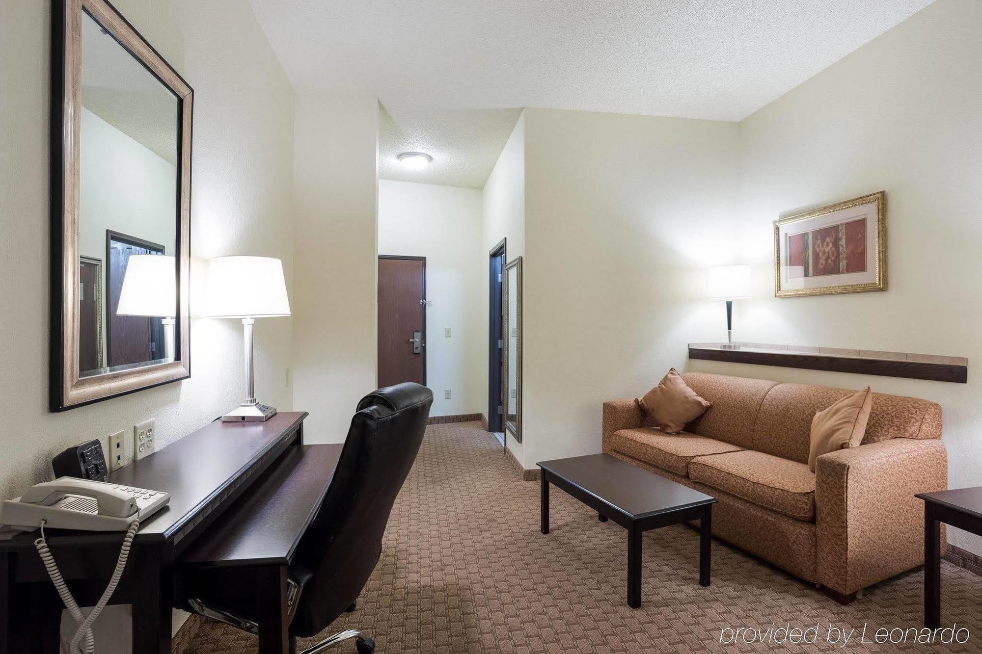 Comfort Suites Jonesboro University Area Exterior photo